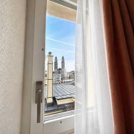 At Famous Storchengasse - Stork 44