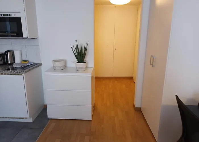 At Famous Storchengasse - Stork 44