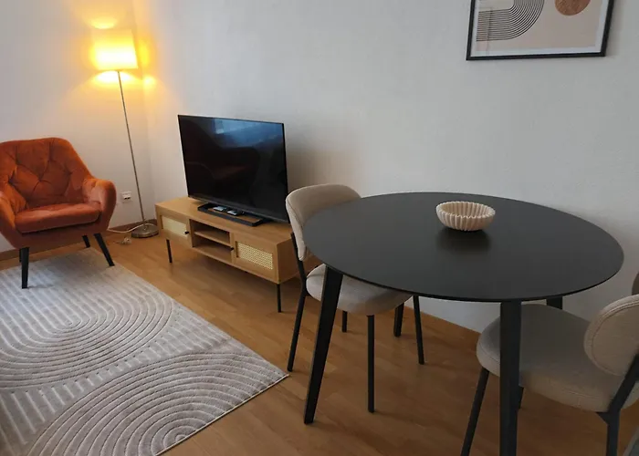 At Famous Storchengasse - Stork 44